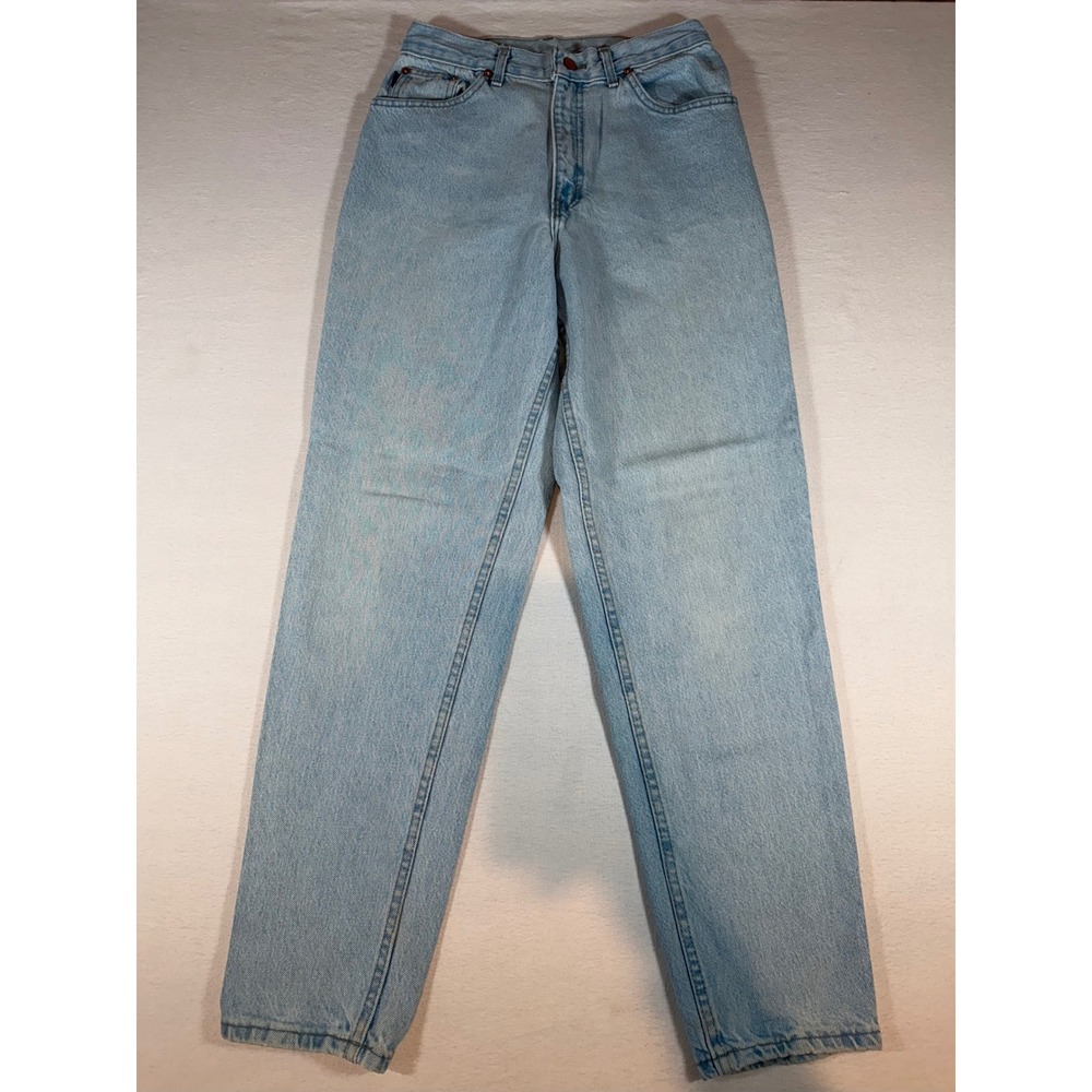 Vintage Chic High Waisted Mom Jeans Light Wash Blue Straight Leg Size 8 USA Made